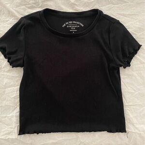Aeropostale Black Ribbed Ruffled Tee: The OG Collection, Size Medium